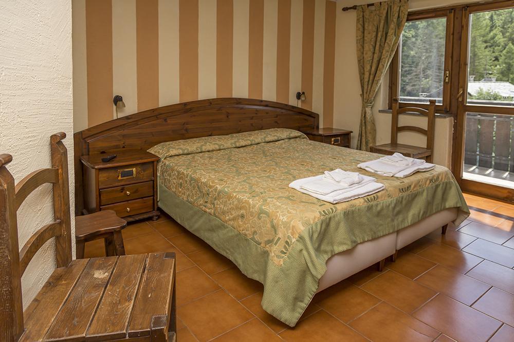Hotel La Fontaine เซาเซดุลซ์ ภายนอก รูปภาพ